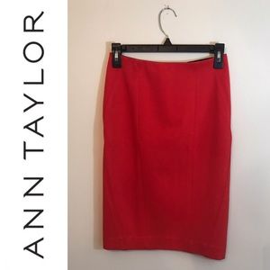 Ann Taylor Red Pencil Skirt in Size 0P